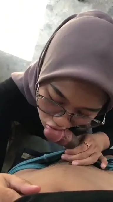 Cewe Manis Sepongan Enak